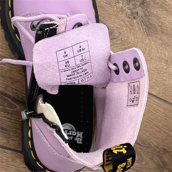 Dr. Doc Martens Jadon III Women's Size 7 Lilac Leather Zip Platform Combat Boots - Picture 4 of 10